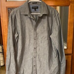 Banana Republic Gray Button-Up Size Large Shirt